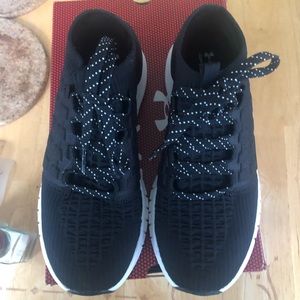 Under Armour Women’s HOVR Phantom CT